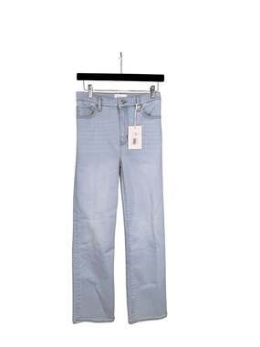 FRAME Le Sleek Straight High Rise Jeans in Float Wash